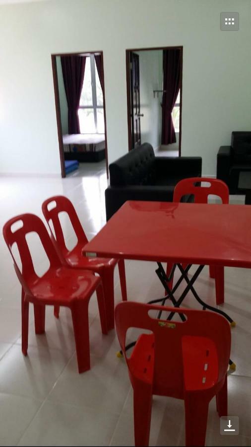 Coral Homestay Pekan Pangkor Exterior foto