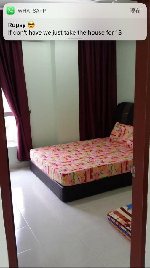 Coral Homestay Pekan Pangkor Exterior foto